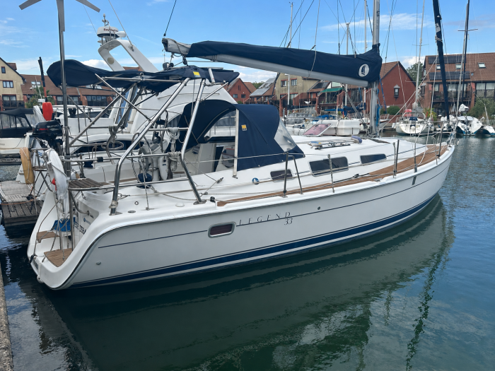 2008 Hunter Legend 33