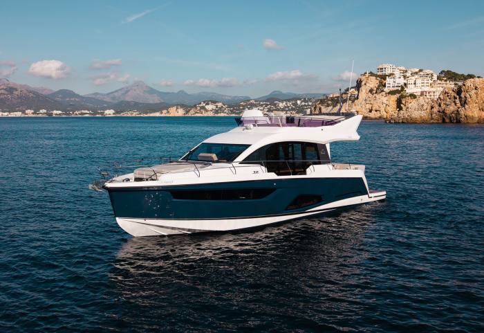 2023 Sealine F430