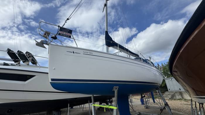 2006 Bavaria 30
