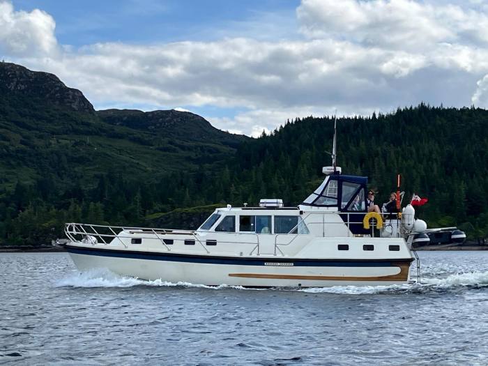 1988 Aquastar 38