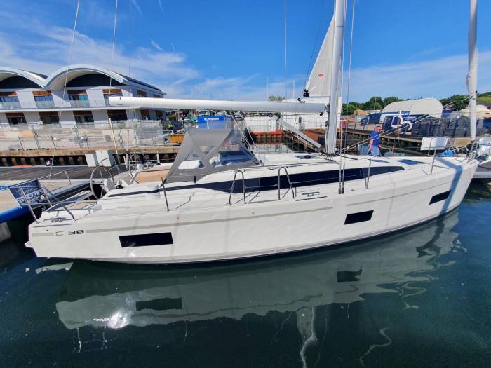 2026 Bavaria C38