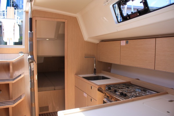 New Bavaria C38 additional image 4