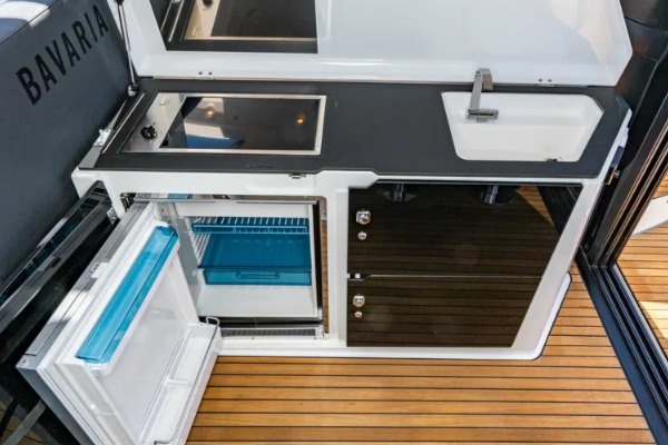 Bavaria SR41 Coupe additional image 19