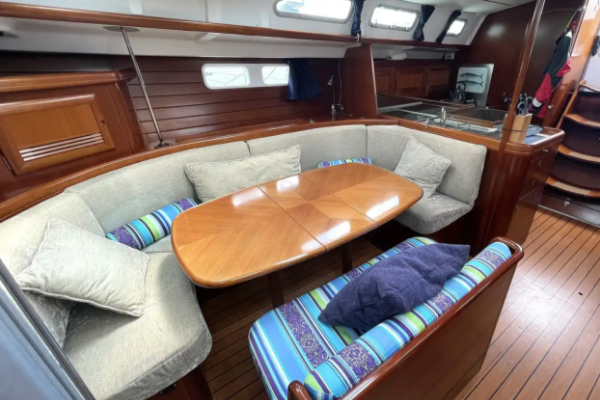 Beneteau Oceanis Clipper 473 additional image 2